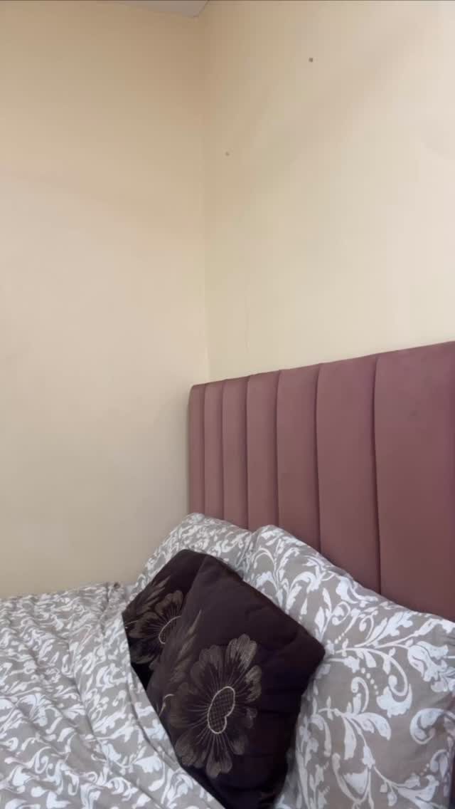 Instagram post from skin_sesh. This post is in position 3.